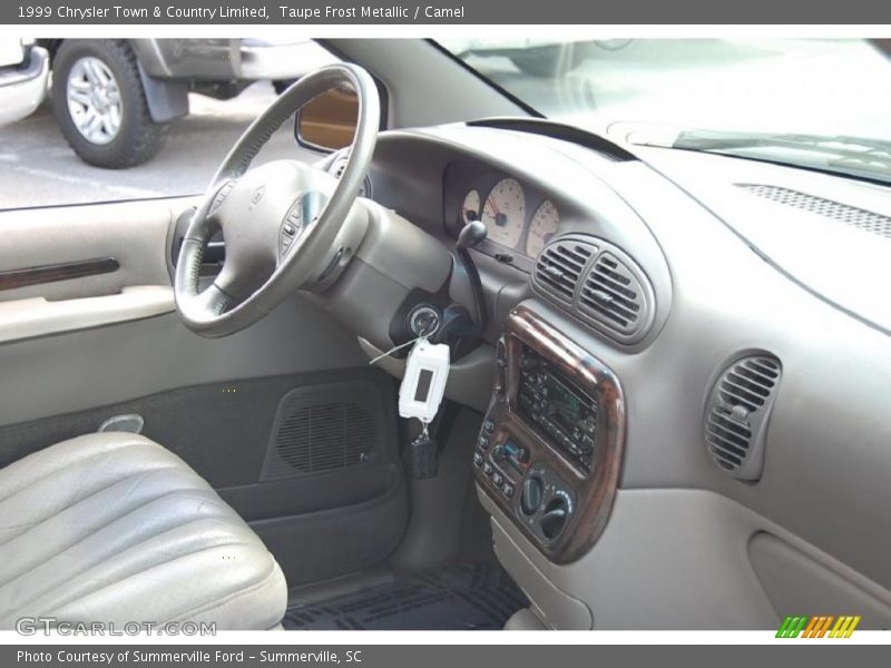 Taupe Frost Metallic / Camel 1999 Chrysler Town & Country Limited