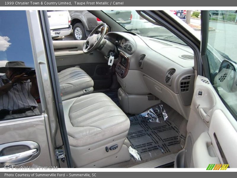 Taupe Frost Metallic / Camel 1999 Chrysler Town & Country Limited