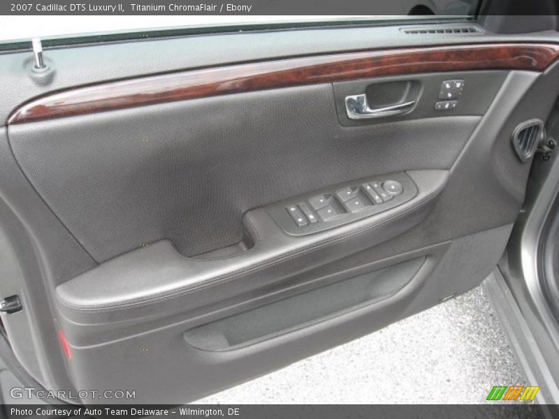 Titanium ChromaFlair / Ebony 2007 Cadillac DTS Luxury II