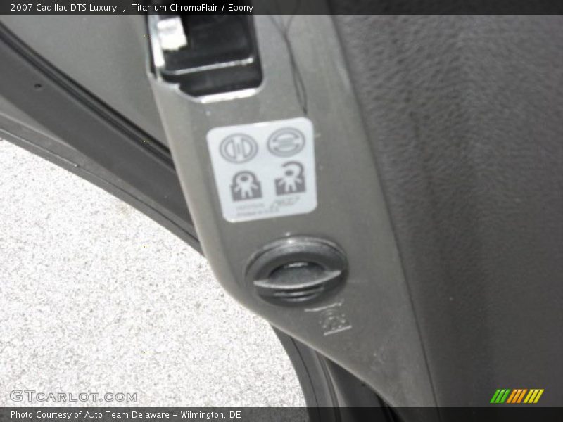 Titanium ChromaFlair / Ebony 2007 Cadillac DTS Luxury II