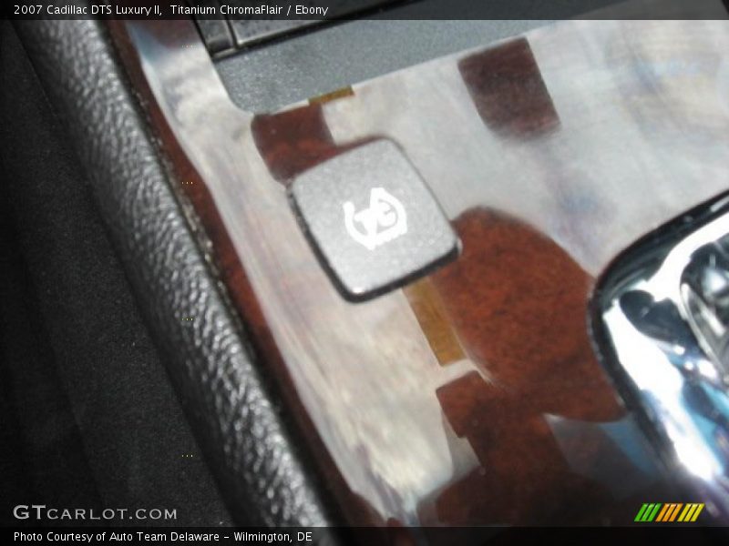 Titanium ChromaFlair / Ebony 2007 Cadillac DTS Luxury II