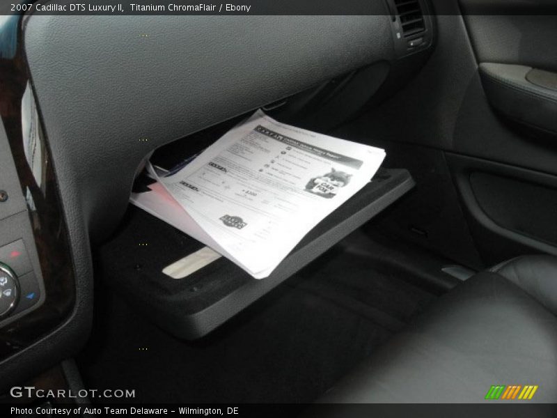 Titanium ChromaFlair / Ebony 2007 Cadillac DTS Luxury II