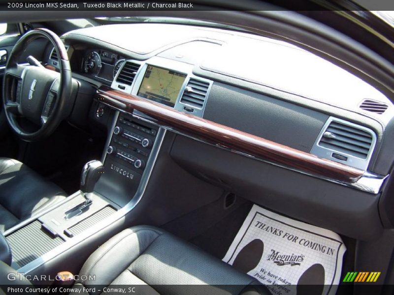 Tuxedo Black Metallic / Charcoal Black 2009 Lincoln MKS Sedan