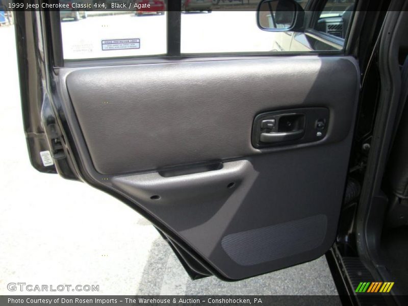 Black / Agate 1999 Jeep Cherokee Classic 4x4