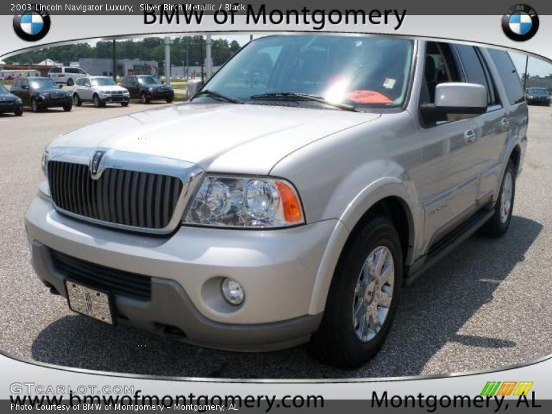 Silver Birch Metallic / Black 2003 Lincoln Navigator Luxury