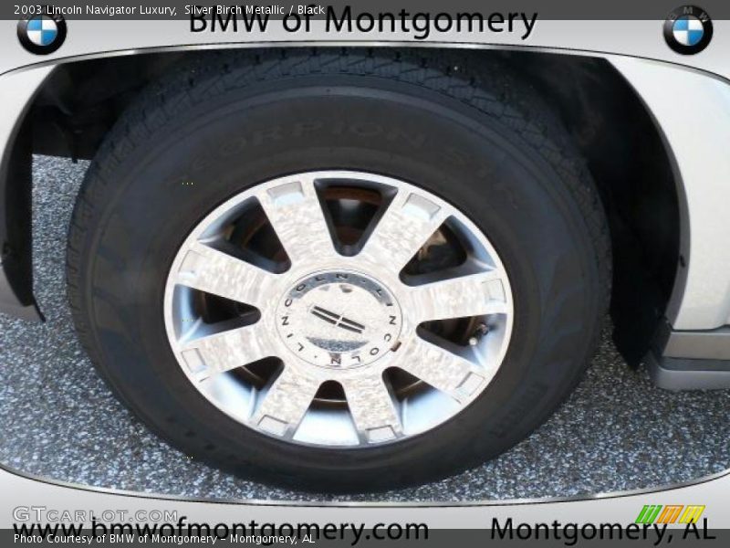 Silver Birch Metallic / Black 2003 Lincoln Navigator Luxury