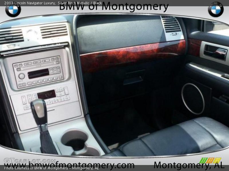 Silver Birch Metallic / Black 2003 Lincoln Navigator Luxury