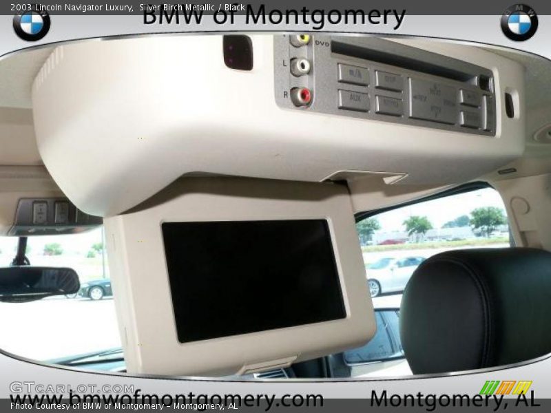 Silver Birch Metallic / Black 2003 Lincoln Navigator Luxury