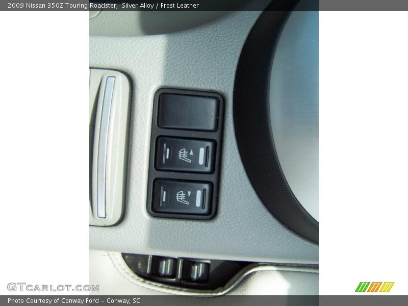 Silver Alloy / Frost Leather 2009 Nissan 350Z Touring Roadster