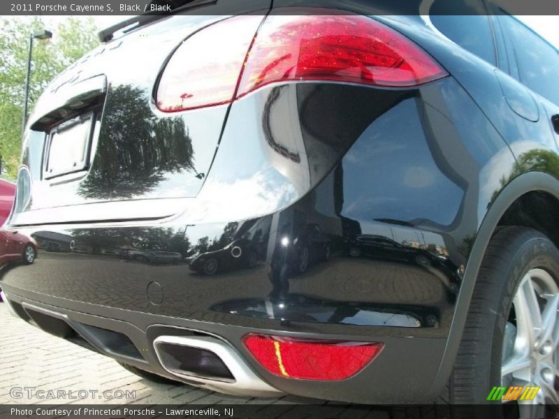 Black / Black 2011 Porsche Cayenne S