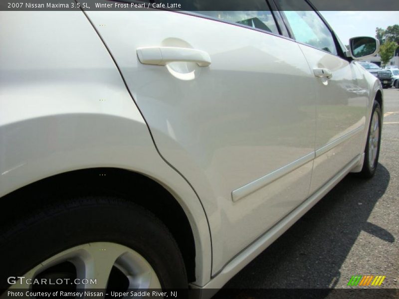 Winter Frost Pearl / Cafe Latte 2007 Nissan Maxima 3.5 SL