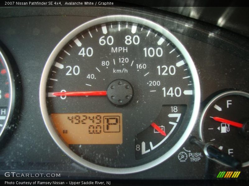 Avalanche White / Graphite 2007 Nissan Pathfinder SE 4x4