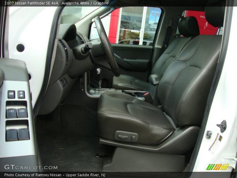 Avalanche White / Graphite 2007 Nissan Pathfinder SE 4x4