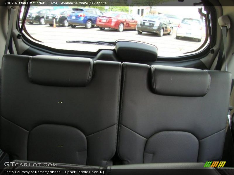 Avalanche White / Graphite 2007 Nissan Pathfinder SE 4x4