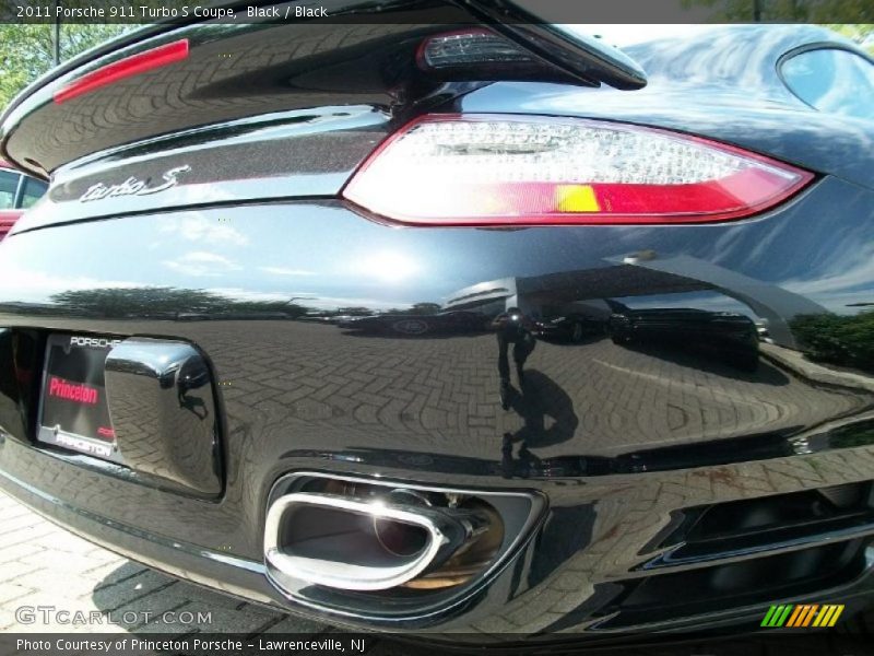 Black / Black 2011 Porsche 911 Turbo S Coupe