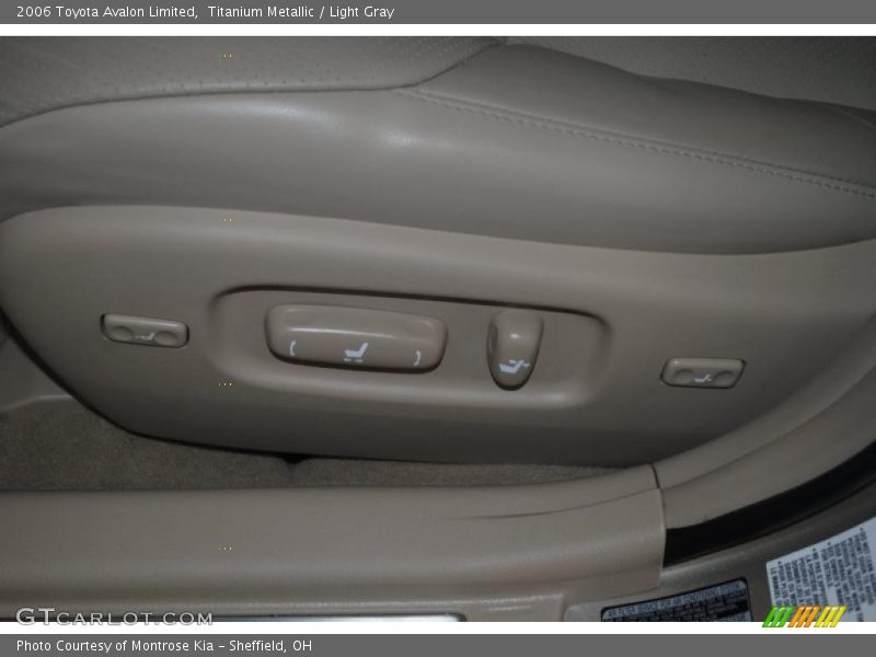 Titanium Metallic / Light Gray 2006 Toyota Avalon Limited