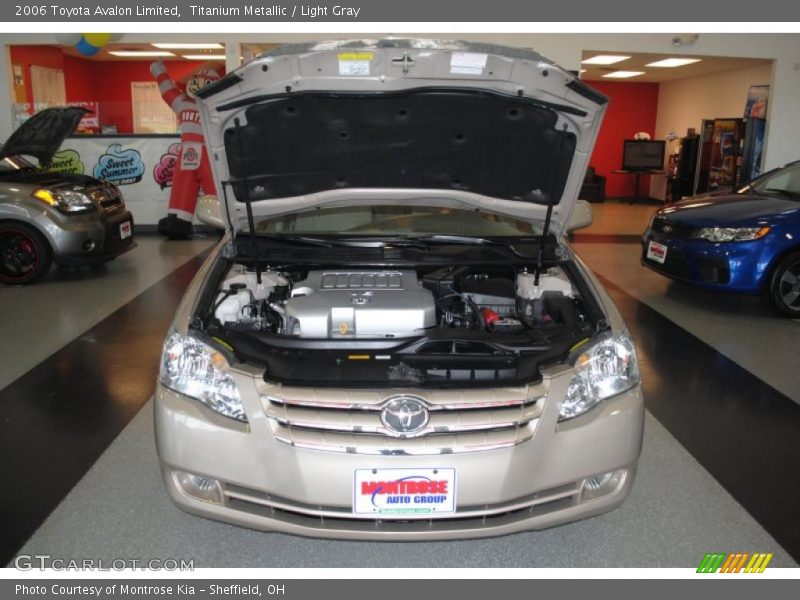 Titanium Metallic / Light Gray 2006 Toyota Avalon Limited