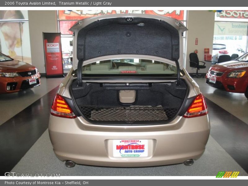 Titanium Metallic / Light Gray 2006 Toyota Avalon Limited