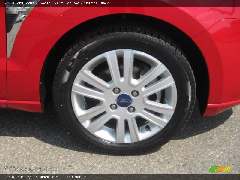 Vermillion Red / Charcoal Black 2008 Ford Focus SE Sedan
