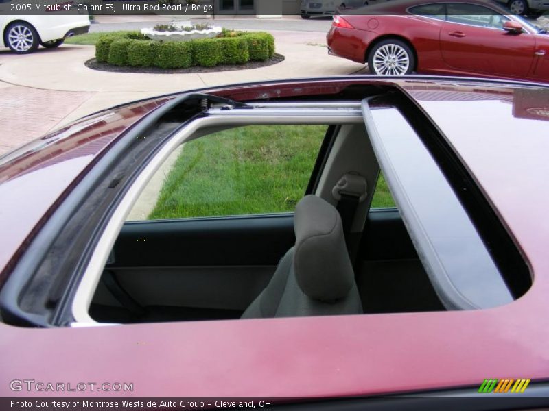 Ultra Red Pearl / Beige 2005 Mitsubishi Galant ES