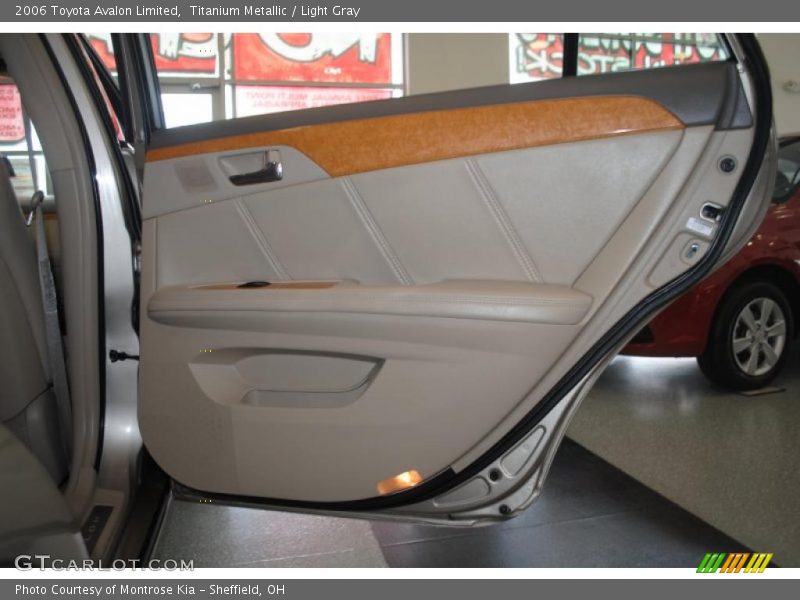 Titanium Metallic / Light Gray 2006 Toyota Avalon Limited