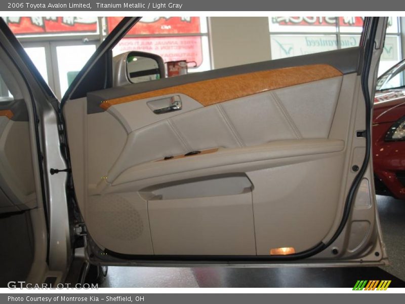 Titanium Metallic / Light Gray 2006 Toyota Avalon Limited