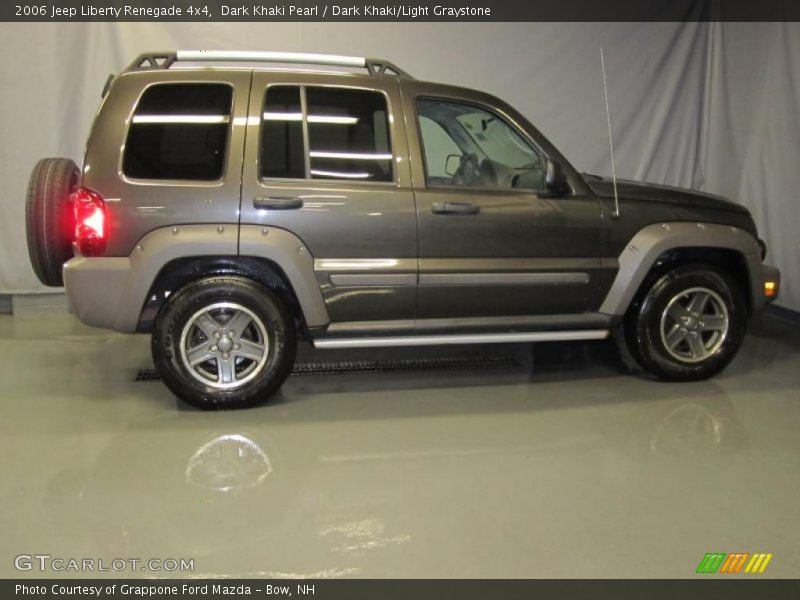 Dark Khaki Pearl / Dark Khaki/Light Graystone 2006 Jeep Liberty Renegade 4x4