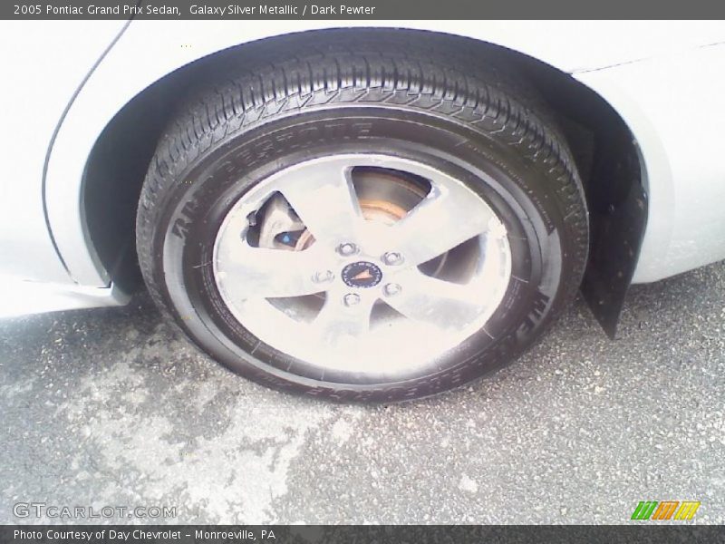 Galaxy Silver Metallic / Dark Pewter 2005 Pontiac Grand Prix Sedan
