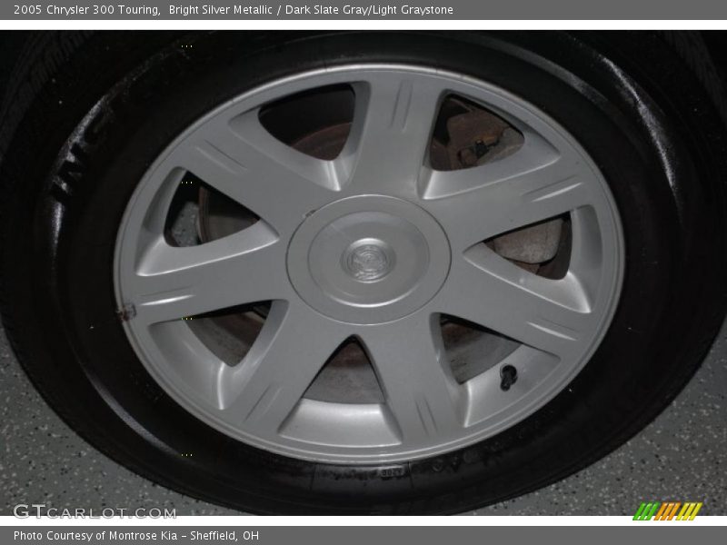 Bright Silver Metallic / Dark Slate Gray/Light Graystone 2005 Chrysler 300 Touring