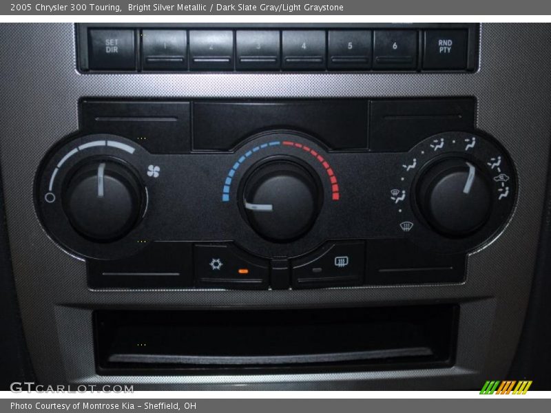 Bright Silver Metallic / Dark Slate Gray/Light Graystone 2005 Chrysler 300 Touring