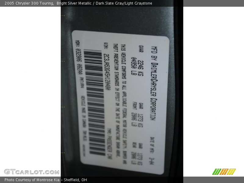 Bright Silver Metallic / Dark Slate Gray/Light Graystone 2005 Chrysler 300 Touring