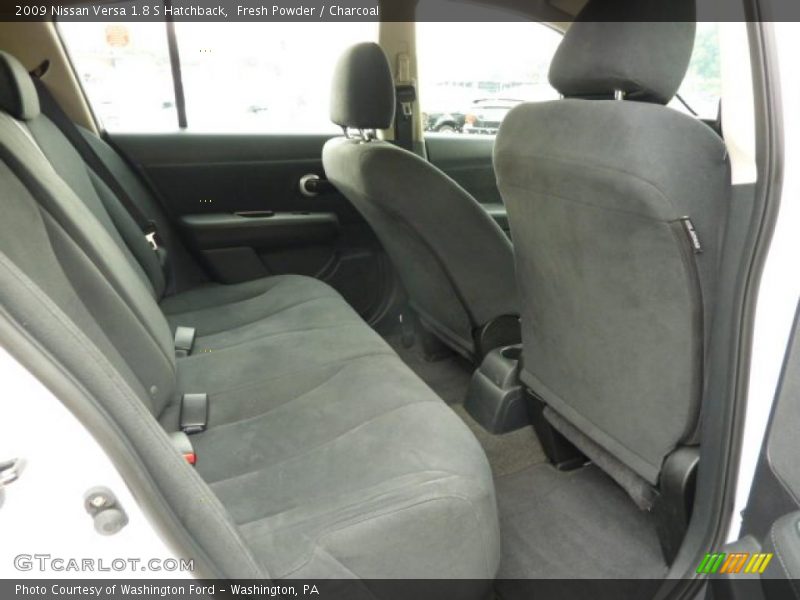 Fresh Powder / Charcoal 2009 Nissan Versa 1.8 S Hatchback
