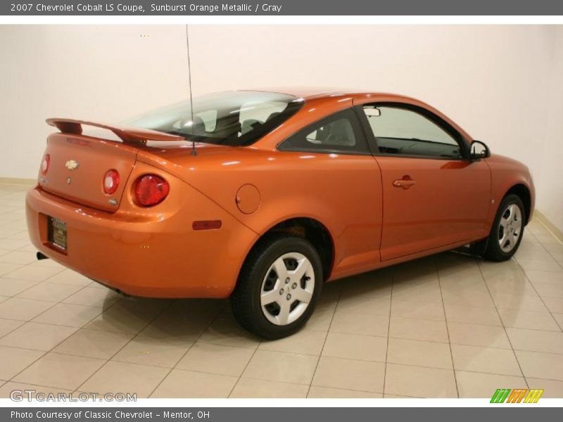 Sunburst Orange Metallic / Gray 2007 Chevrolet Cobalt LS Coupe
