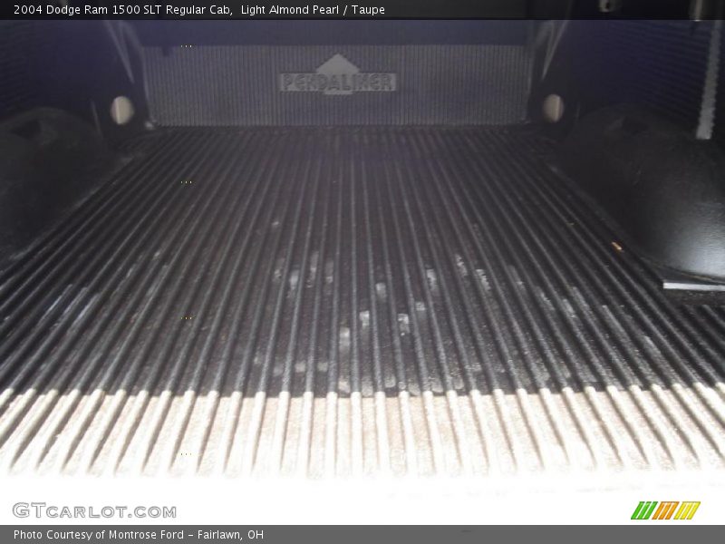 Light Almond Pearl / Taupe 2004 Dodge Ram 1500 SLT Regular Cab