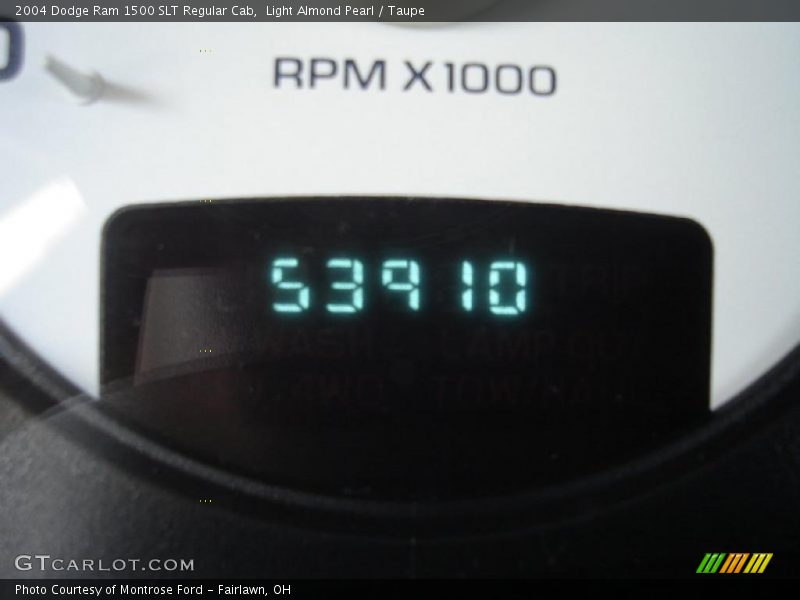 Light Almond Pearl / Taupe 2004 Dodge Ram 1500 SLT Regular Cab