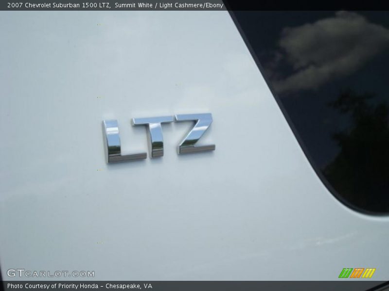 Summit White / Light Cashmere/Ebony 2007 Chevrolet Suburban 1500 LTZ