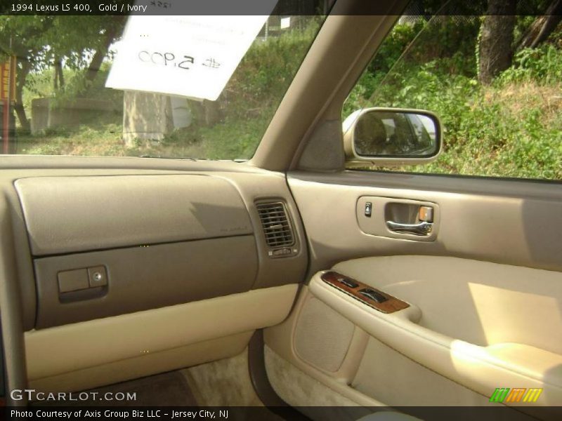 Gold / Ivory 1994 Lexus LS 400