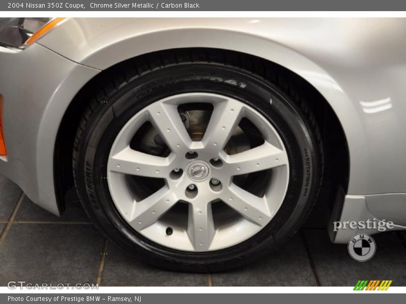 Chrome Silver Metallic / Carbon Black 2004 Nissan 350Z Coupe