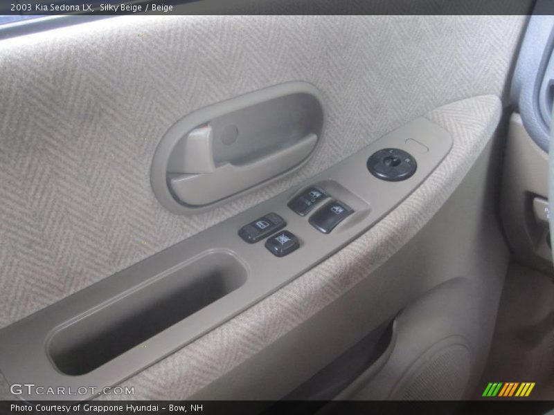 Silky Beige / Beige 2003 Kia Sedona LX