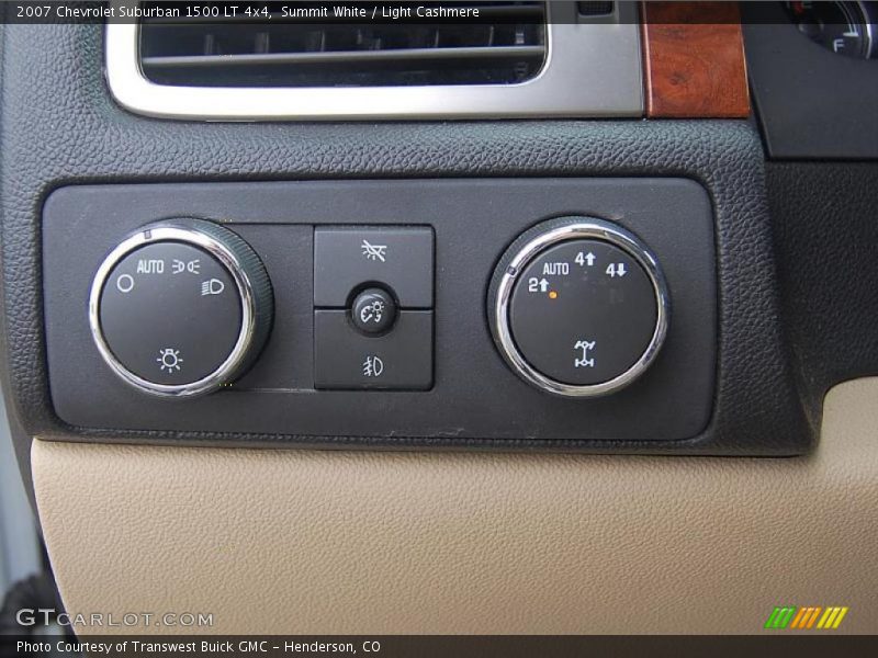 Summit White / Light Cashmere 2007 Chevrolet Suburban 1500 LT 4x4