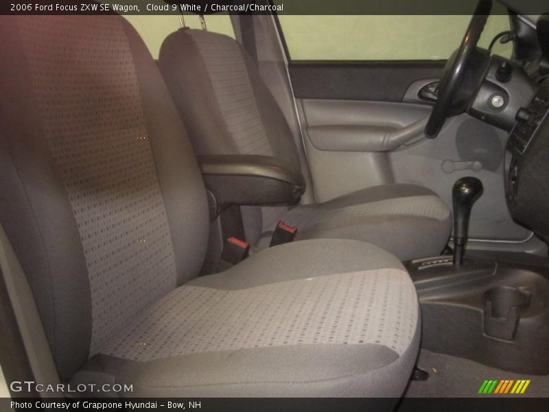 Cloud 9 White / Charcoal/Charcoal 2006 Ford Focus ZXW SE Wagon