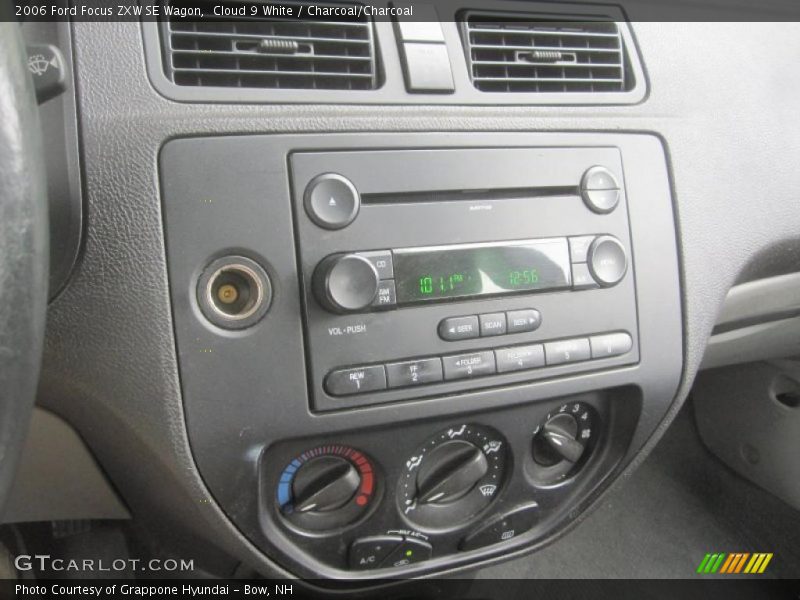 Cloud 9 White / Charcoal/Charcoal 2006 Ford Focus ZXW SE Wagon