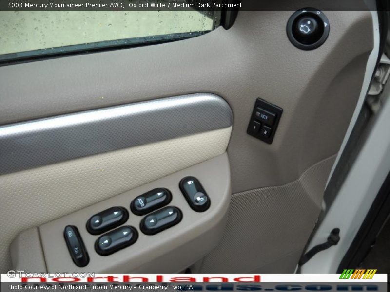 Oxford White / Medium Dark Parchment 2003 Mercury Mountaineer Premier AWD