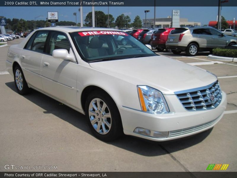 White Diamond Tricoat / Titanium/Dark Titanium 2009 Cadillac DTS
