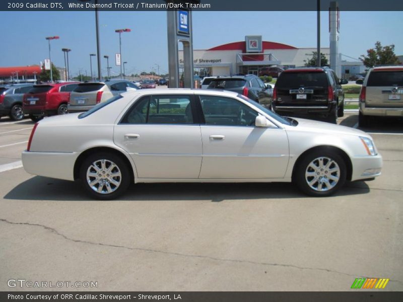 White Diamond Tricoat / Titanium/Dark Titanium 2009 Cadillac DTS