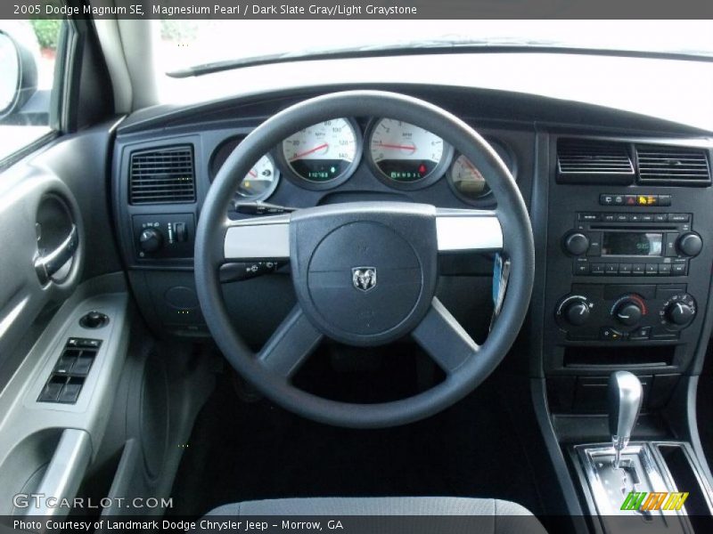Magnesium Pearl / Dark Slate Gray/Light Graystone 2005 Dodge Magnum SE
