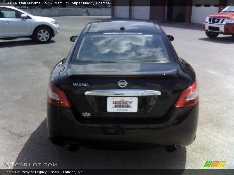 Super Black / Charcoal 2010 Nissan Maxima 3.5 SV Premium