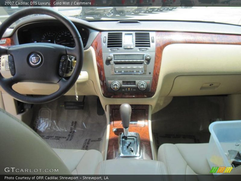Gold Mist / Cashmere 2007 Cadillac DTS Luxury