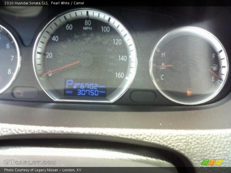 Pearl White / Camel 2010 Hyundai Sonata GLS