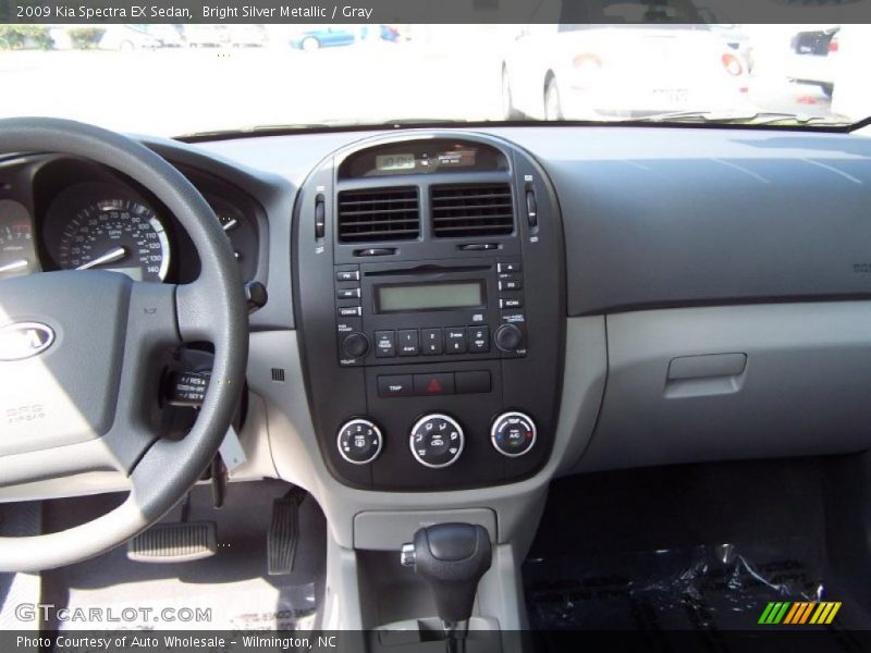 Bright Silver Metallic / Gray 2009 Kia Spectra EX Sedan